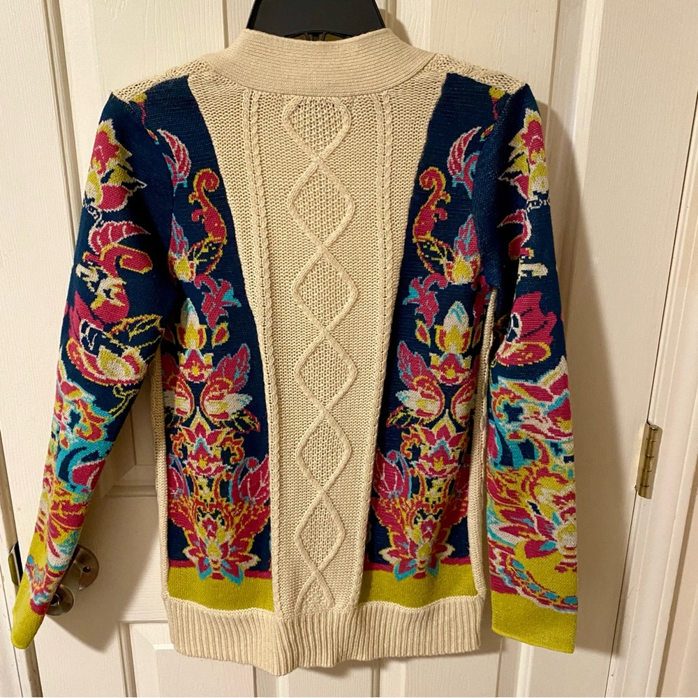 Flying Tomato Cream and Floral Cable Knit Open Front Cardigan Size S - Picture 4 of 7
